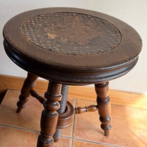 Sgabello antico da pianoforte regolabile fine Ottocento