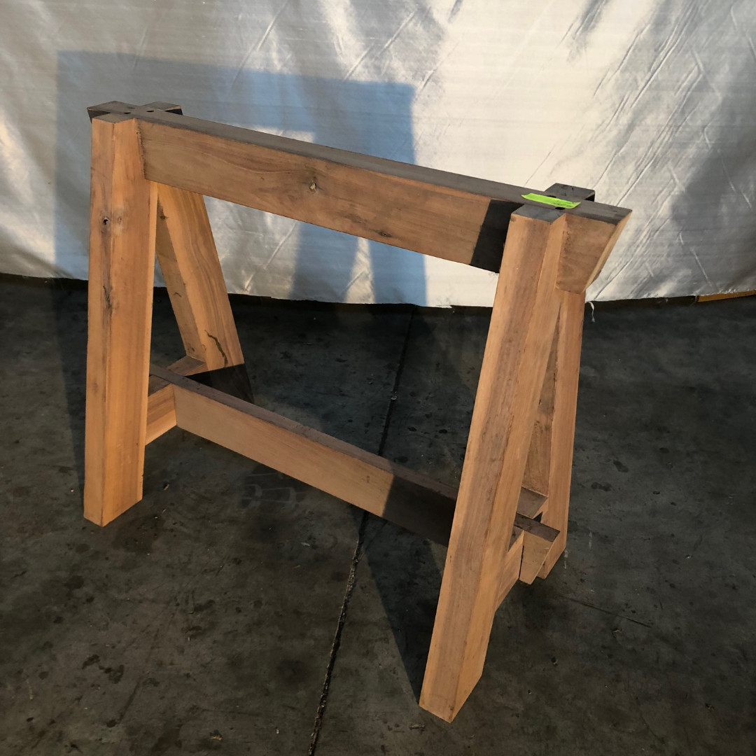 Tavolo Artigianale in Quercia Massello con Bordo Rustico Live Edge (225 cm) - immagine 4